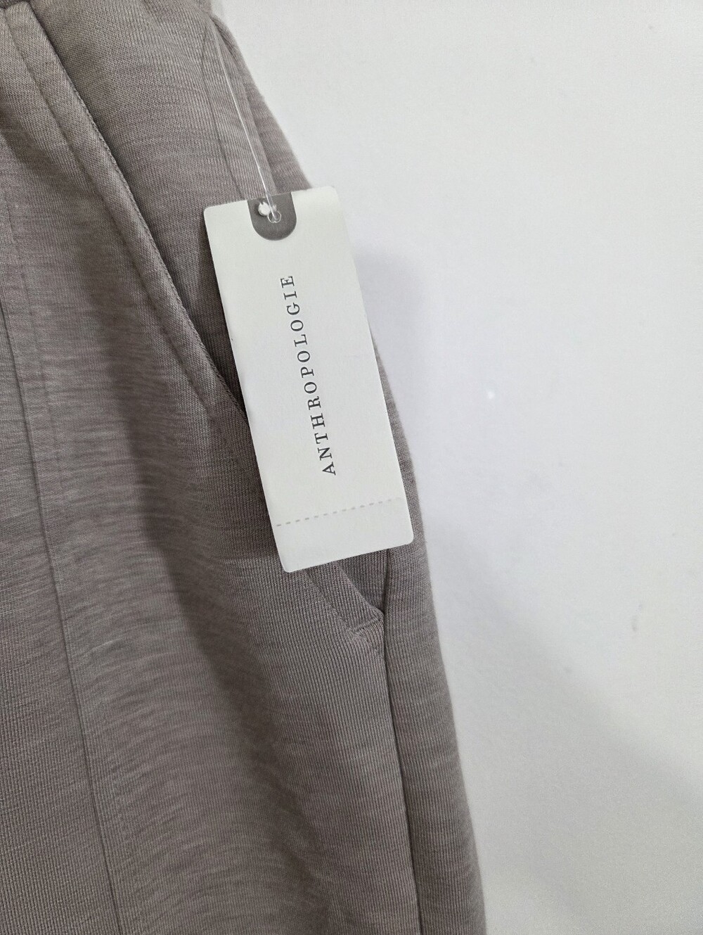 NWT Varley x Anthropologie Atrium High Rise Short Doublesoft Taupe Size Medium - Picture 2 of 11